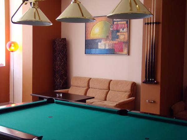Hotel Kabile Ямбол Экстерьер фото