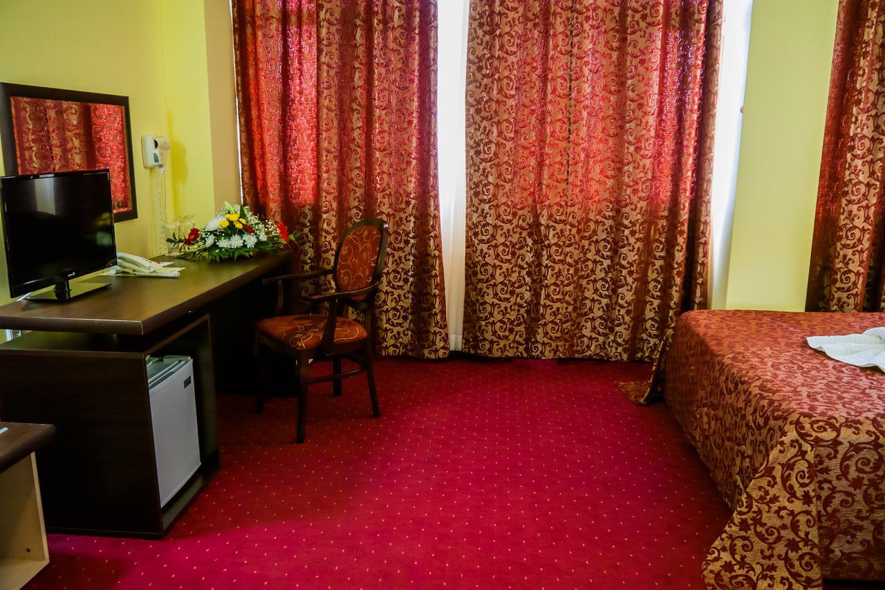 Hotel Kabile Ямбол Экстерьер фото